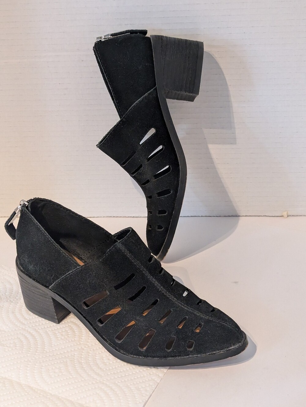 1.State ILEE BLACK Leather Cutout Shoe Sz 6